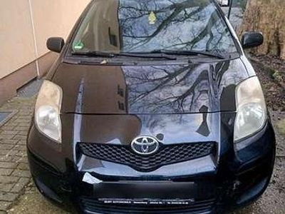 Gebraucht Toyota Yaris 69 PS (50 kW) 2009 Schwarz Kleinwagen
