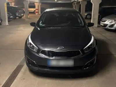 Gebraucht Kia Ceed 100 PS (73 kW) 2018 Grau Kleinwagen