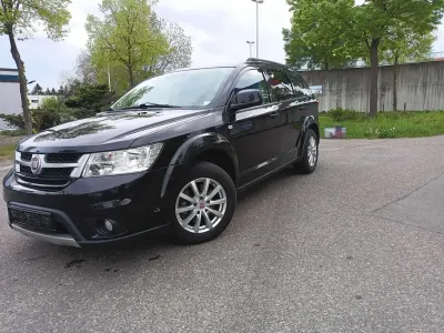 Gebraucht Fiat Freemont Urban 170 PS (125 kW) 2013 Schwarz SUV