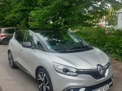 Gebraucht Renault Scénic III Bose Edition 132 PS (97 kW) 2016 Silber Van / Kleinbus