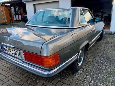 Usata Mercedes SL280 185 CV (136 kW) 1985 Grigio Cabrio