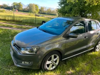 Gebraucht VW Polo 90 PS (66 kW) 2010 Grau Kleinwagen