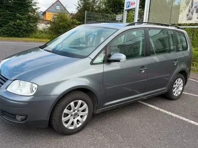 Gebraucht VW Touran Basis 102 PS (75 kW) 2003 Van / Kleinbus