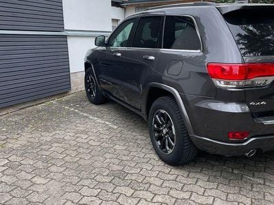 Grau Gebraucht 2017 Jeep Grand Cherokee SUV | 22.500 € (Guter Preis)