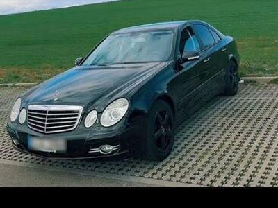 Mercedes E200