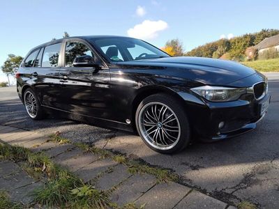 gebraucht BMW 320 d Touring Autom. SHZ Scheckheft 8fach Bereif