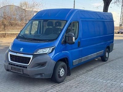 Gebraucht Peugeot Boxer 131 PS (96 kW) 2017 Farbe blau line/deckende Van