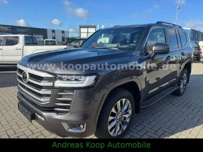 Neu Toyota Land Cruiser Premium 306 PS (225 kW) 2026 Grau SUV