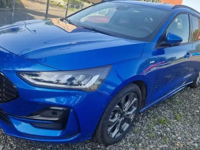 Gebraucht Ford Focus ST-Line 155 PS (114 kW) 2024 Dynamicblau metallic Kombi