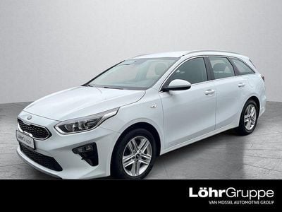 Weiß Gebraucht 2021 Kia Ceed Sportswagon Kombi | 16.980 € (Guter Preis)