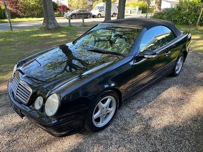 Gebraucht Mercedes CLK320 218 PS (160 kW) 1999 Schwarz Cabrio