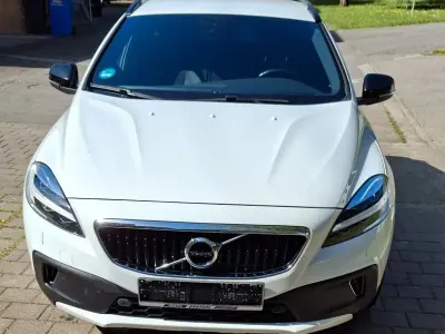 Brugt Volvo V40 CC 152 HK (111 kW) 2018 Hvid Stationcar