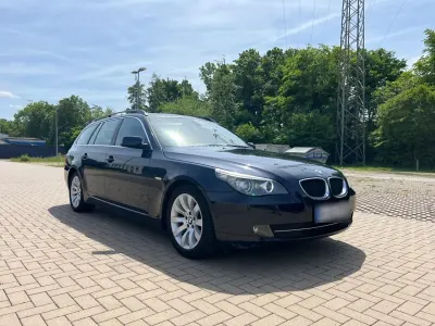 Gebraucht BMW 520 177 PS (130 kW) 2008 Blau Kombi