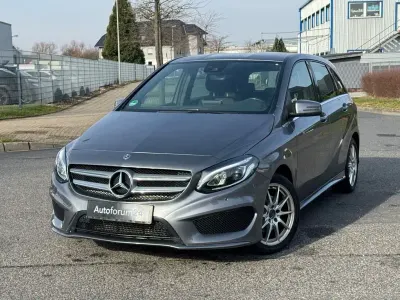 Gebraucht Mercedes B200 AMG line 156 PS (114 kW) 2017 Grau Van / Kleinbus