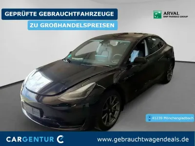 Gebraucht Tesla Model 3 RWD 239 kW (325 PS) 2023 Weiß Limousine