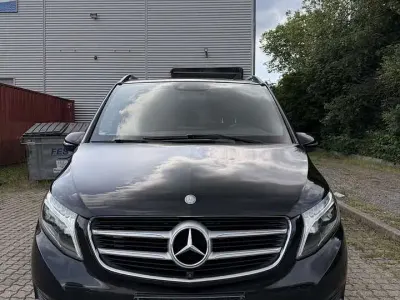 Gebraucht Mercedes V250 Avantgarde 204 PS (150 kW) 2017 Schwarz Van / Kleinbus