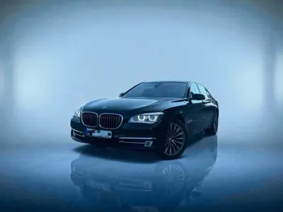 Gebraucht BMW 740 230 PS (169 kW) 2015 Schwarz Limousine
