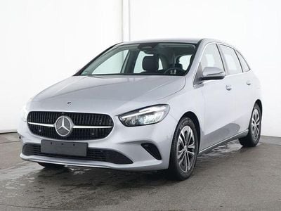 Begagnad Mercedes B200 Progressive 163 HK (119 kW) 2025 Silver Minibuss