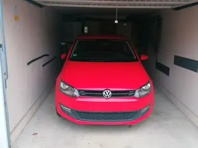 Gebraucht VW Polo Highline 90 PS (66 kW) 2011 Rot Kleinwagen