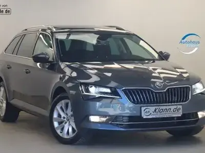 Gebraucht Skoda Superb Style 190 PS (139 kW) 2016 Grau Kombi