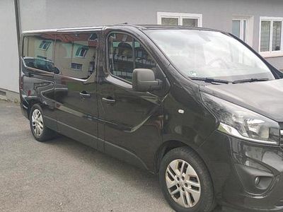 Gebraucht Opel Vivaro 125 PS (91 kW) 2015 Schwarz Van / Kleinbus
