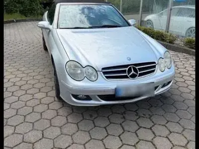Gebraucht Mercedes CLK320 224 PS (164 kW) 2007 Silber Cabrio