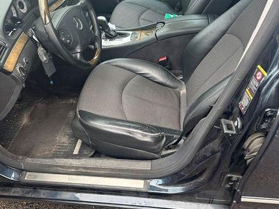 Gebraucht Mercedes E350 Avantgarde 272 PS (200 kW) 2005 Blau Limousine