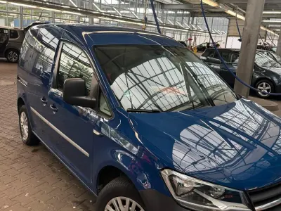 Gebraucht VW Caddy 116 PS (85 kW) 2017 Blau Van / Kleinbus