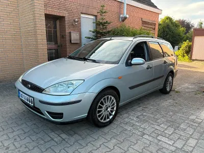 Gebraucht Ford Focus 101 PS (74 kW) 2005 Grau Kombi