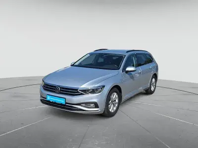 Gebraucht VW Passat Business 150 PS (110 kW) 2024 Scale silver metallic Kombi
