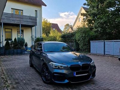 Grau Gebraucht 2018 BMW M140 M Sport Kleinwagen | 31.000 €
