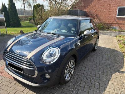 Second-hand Mini Cooper Seven 136 CP (100 kW) 2016 Negru Hatchback