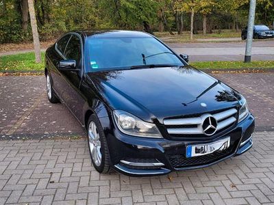 Schwarz Gebraucht 2013 Mercedes C220 Coupé | 10.200 € (Fairer Preis)