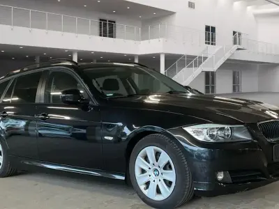 Gebraucht BMW 318 Sport Line 143 PS (105 kW) 2010 Schwarz Kombi