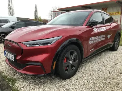 Usata Ford Mustang Mach-E Extended Range 258 kW (351 CV) 2021 Rosso SUV
