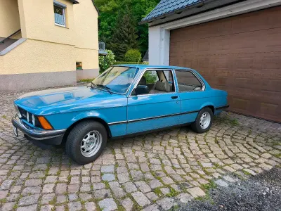 Gebraucht BMW 320 122 PS (89 kW) 1980 Blau Limousine