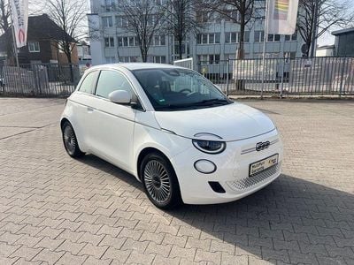 Gebraucht Fiat 500e Passion 86 kW (118 PS) 2021 Weiß Limousine