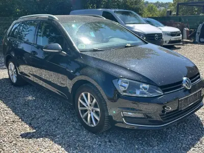 Gebraucht VW Golf VII LOUNGE 110 PS (80 kW) 2016 Schwarz Kombi