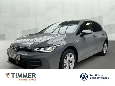 Gebraucht VW Golf VIII Life 116 PS (85 kW) 2025 Mondsteingrau Limousine