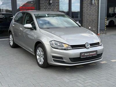 Gebraucht VW Golf VII Comfortline 125 PS (91 kW) 2016 Silber Kleinwagen