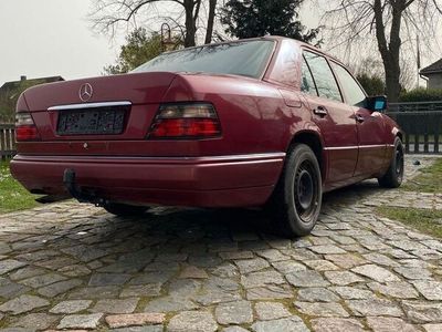 Mercedes E280