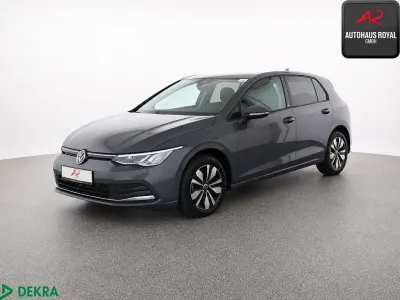Gebraucht VW Golf VIII Move 150 PS (110 kW) 2023 Grau Limousine