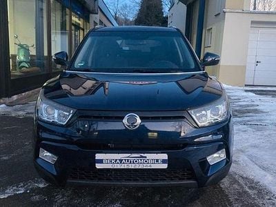 Gebraucht SsangYong Tivoli Quartz 128 PS (94 kW) 2015 Blau SUV
