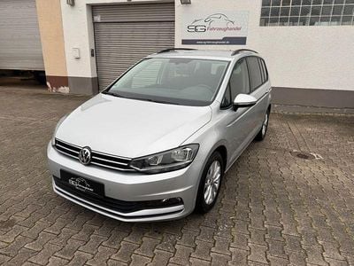 Silber Gebraucht 2017 VW Touran Comfortline Van / Kleinbus | 16.990 € (Fairer Preis)