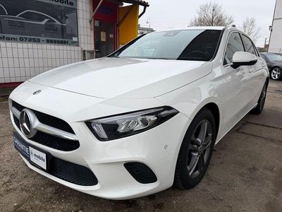 Gebraucht Mercedes A220 190 PS (139 kW) 2019 Weiß Limousine