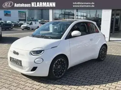 Usata Fiat 500e Icon 86 kW (118 CV) 2022 Bianco Utilitaria