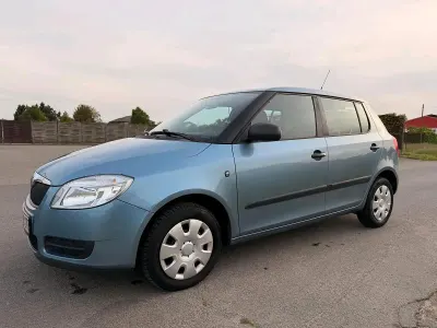 Gebraucht Skoda Fabia 69 PS (50 kW) 2009 Blau Kleinwagen