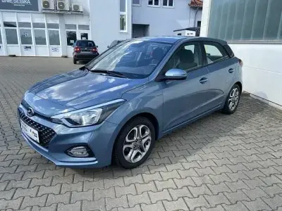 Gebraucht Hyundai i20 Trend 84 PS (61 kW) 2019 Blau Kleinwagen