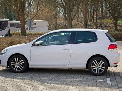 Gebraucht VW Golf V 122 PS (89 kW) 2009 Weiß Kombi