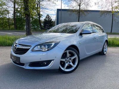 gebraucht Opel Insignia A Sports Tourer 4x4 PANO/NAVI/LEDER/19"